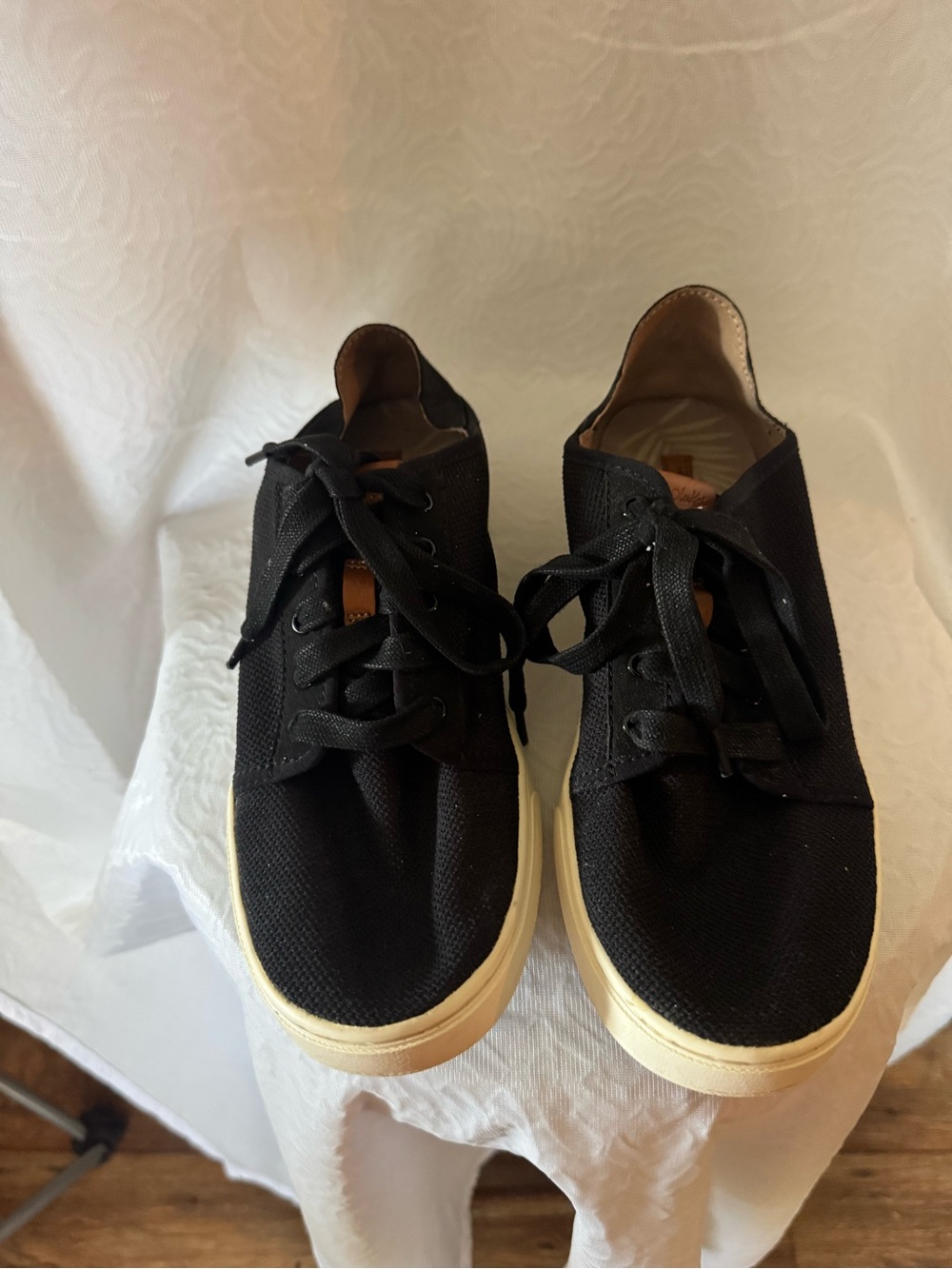 OluKai Sneakers